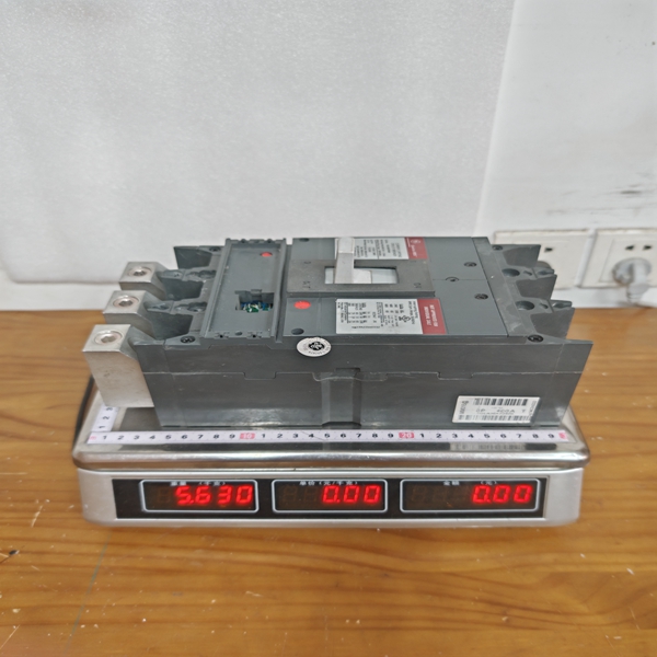 GE XMT868i  Analog Output Module